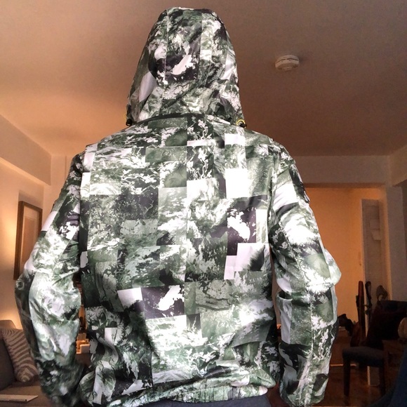 Armani Exchange Camo Rain Hoodie - Picture 2 of 7